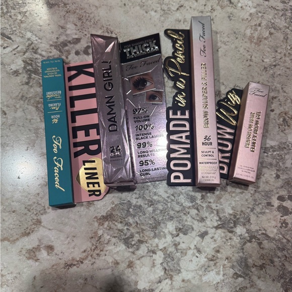 Too Faced Makeup Lot - Picture 1 of 2